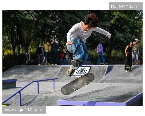 重庆攀岩队在世界滑板锦标赛中的精彩表现与力量分析