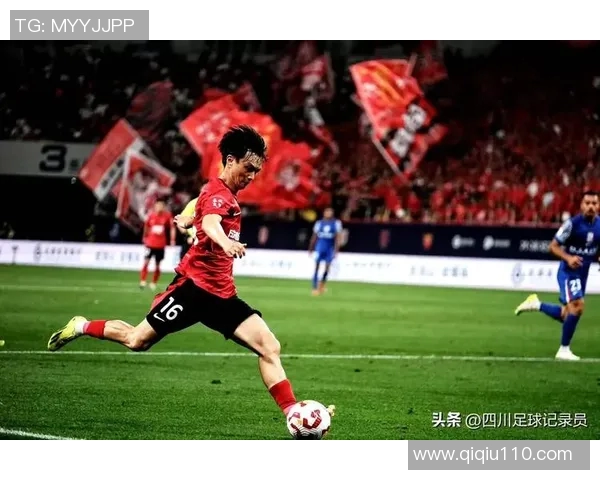 重磅专题:成都足球队如何实现反击战术的全面革新与发展 重磅专题:成都足球队如何实现反击战术的全面革新与发展